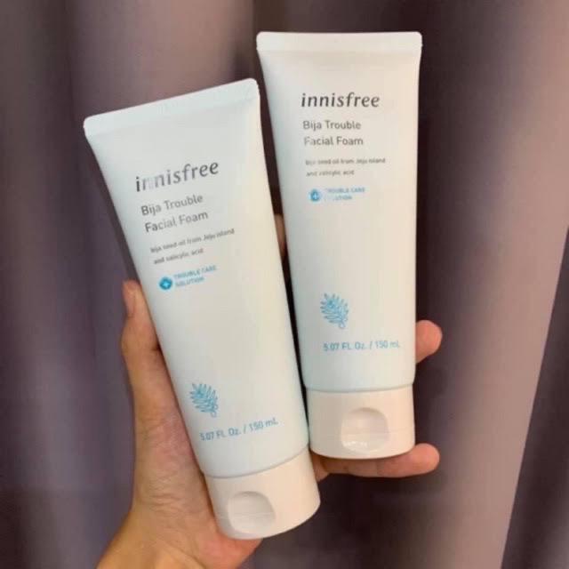 Sữa rửa mặt dành cho da mụn innisfree Bija Trouble Facial Foam