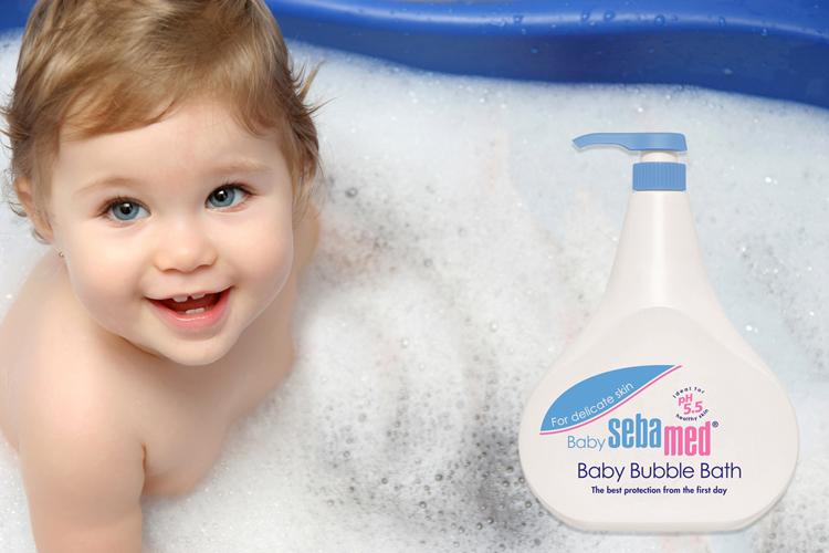 Sữa tắm dịu nhẹ toàn thân Sebamed Baby Bubble Bath pH 5.5