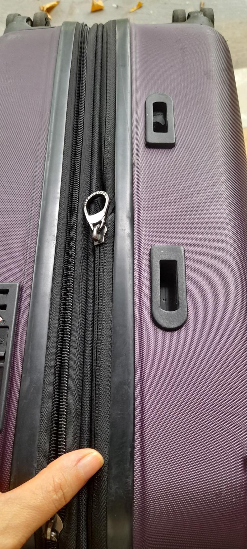 Sửa vali tại Huế