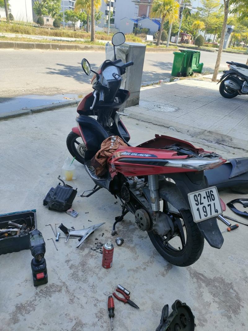 Sửa xe máy lưu động Đà Nẵng 24/7