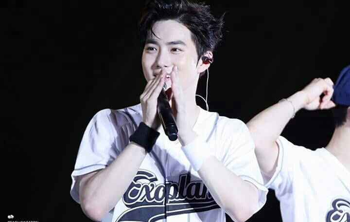 Suho (EXO)