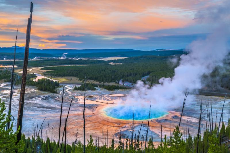 Suối nước nóng Grand Prismatic Spring, Wyoming, Mỹ