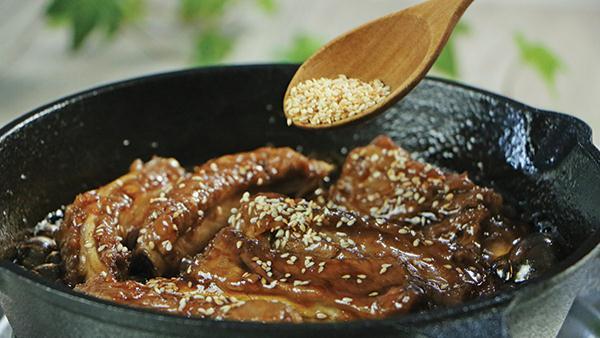 Sườn cốt lết sốt teriyaki