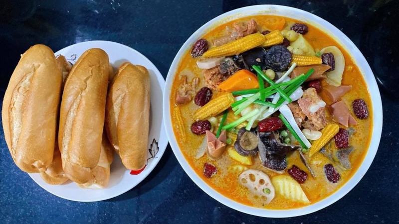 Sườn nấu pate xúc xích