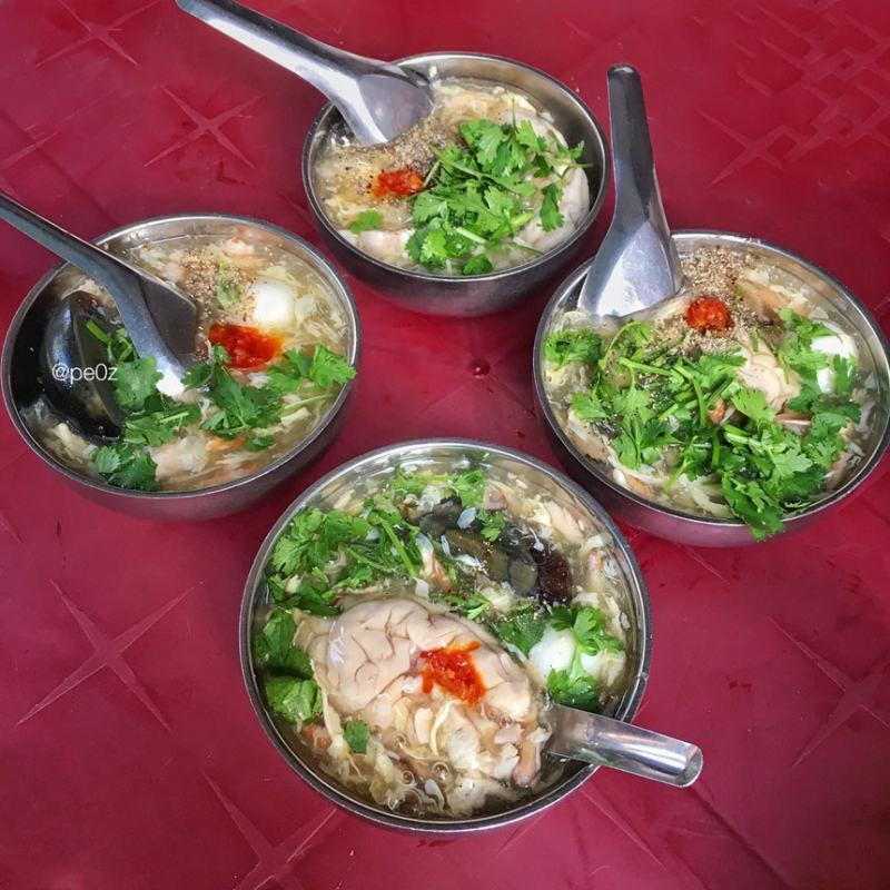 Những món ăn ngon nhất tại chợ ẩm thực Cao Đạt, Sài Gòn