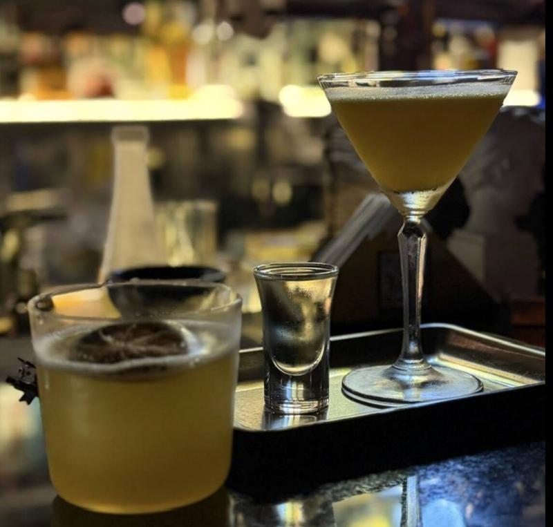 Symposium Cocktail Bar & Lounge