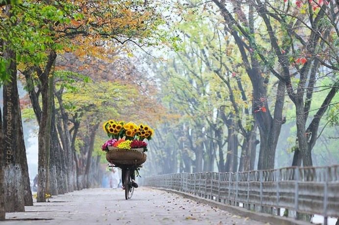 Tản mạn Thu Hà Nội