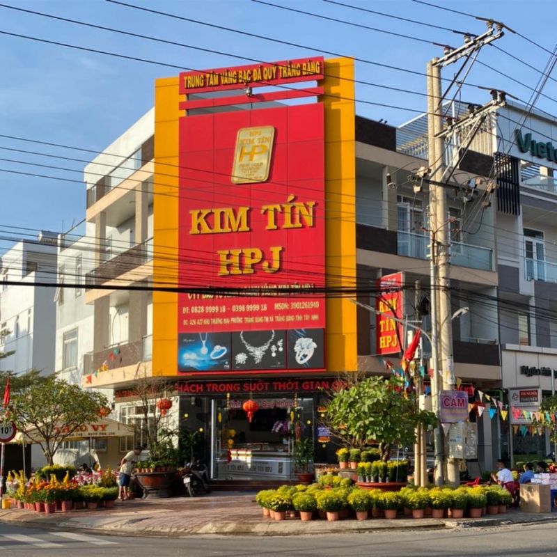 Tập đoàn vàng bạc đá quý Kim Tín