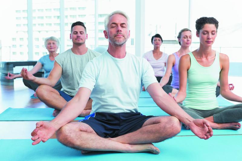 Tập yoga giúp điều hòa huyết áp