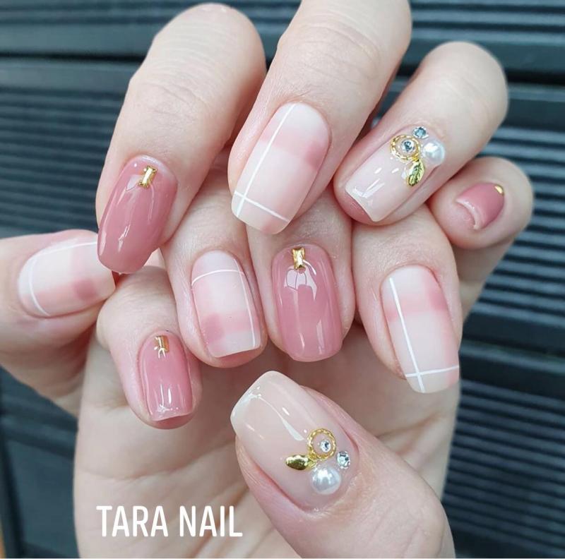 Tara Nail