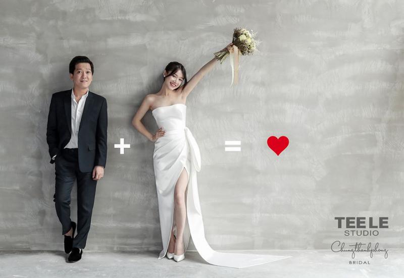 Bạn đang tìm kiếm một studio chụp ảnh cưới kiểu Hàn Quốc để tạo bức ảnh với phong cách tinh tế và ấn tượng? Hãy thử ghé qua studio này nhé! Với đội ngũ chuyên nghiệp và sự chu đáo, những bức ảnh cưới của bạn sẽ trở nên độc đáo và đẹp như trong những bộ phim tình cảm Hàn Quốc.