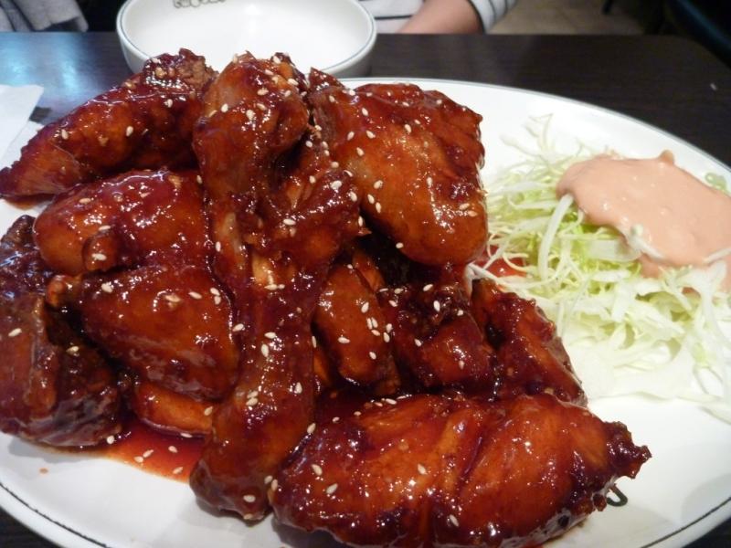 Gà sốt tại Two Two Fried Chicken