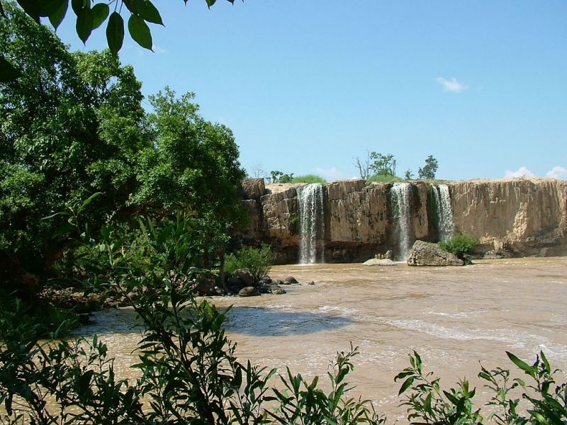 Dray Sap Waterfall