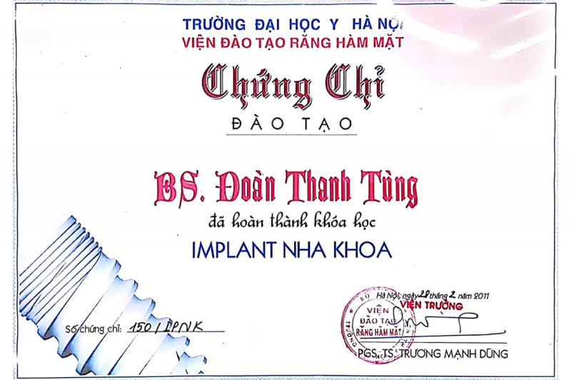 Bác sĩ Đoàn Thanh Tùng