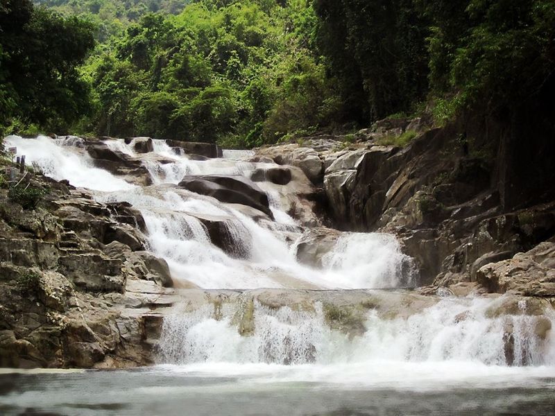 Yang Bay Waterfall