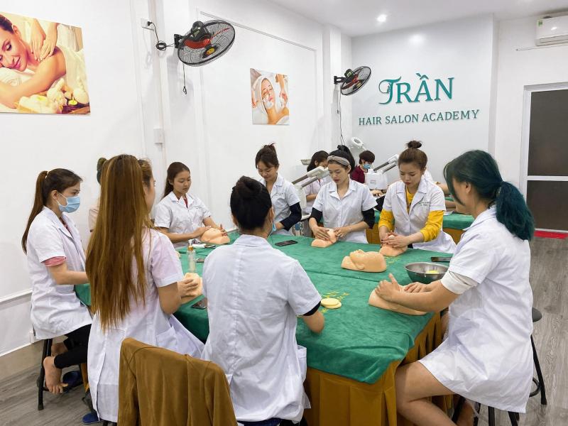 Thẩm mỹ Spa Trần