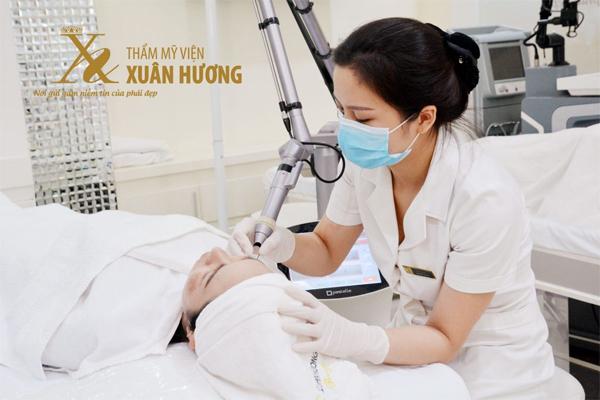 Công nghệ hiện đại tại Xuân Hương, giúp bạn xóa xăm uy tín, an toàn.