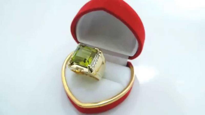 Đá Peridot cho người sinh vào tháng 8