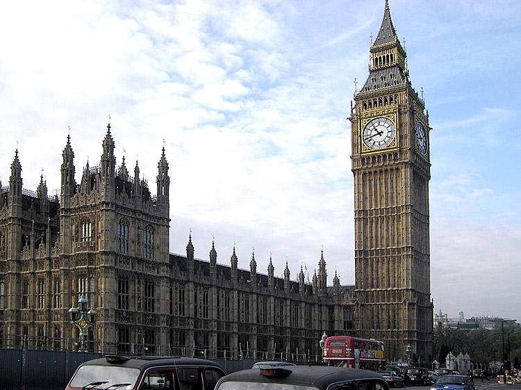 Tháp Đồng hồ Big Ben