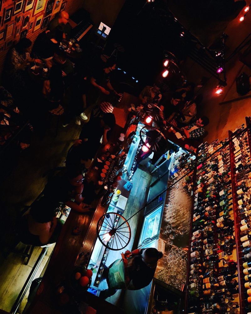The Alley Cocktail Bar & Kitchen