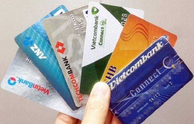 Thẻ ATM từ tiếp tục được lưu hành và rút tiền sau 31/12/2021 (Ảnh: Internet)