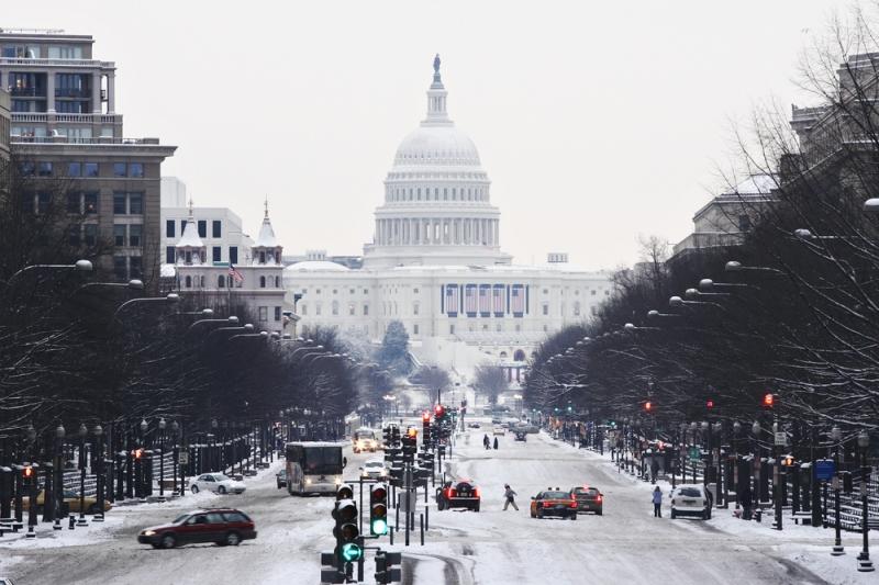 Washington ngập trong tuyết trắng