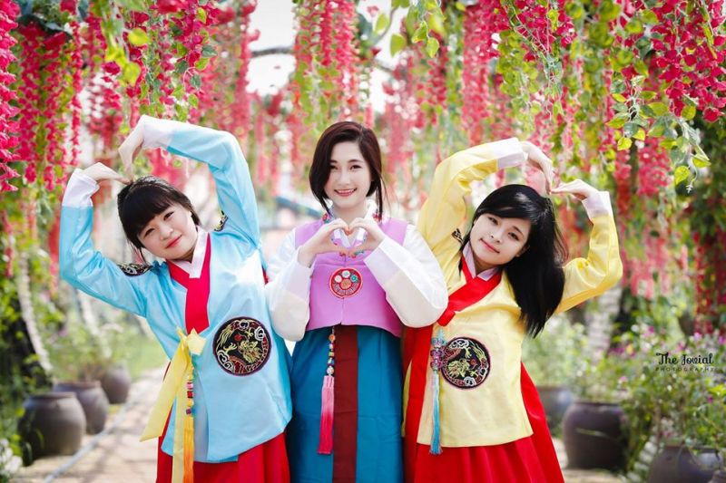 Top 4 cửa hàng cho thuê Hanbok giá rẻ, đẹp nhất tại Hà Nội