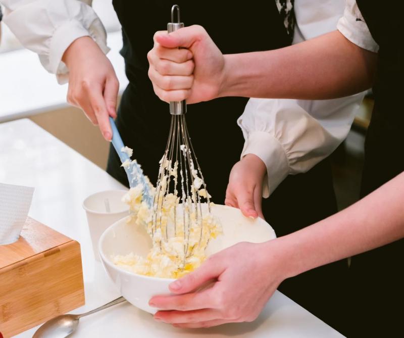 The Open Space Coffee & Cakes - Baking Class