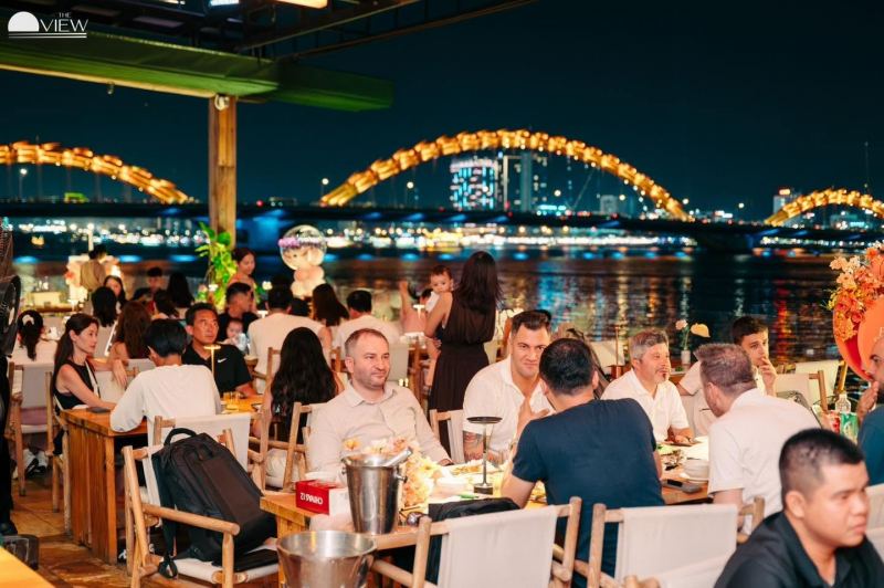 The View - Yacht Restaurant Da Nang