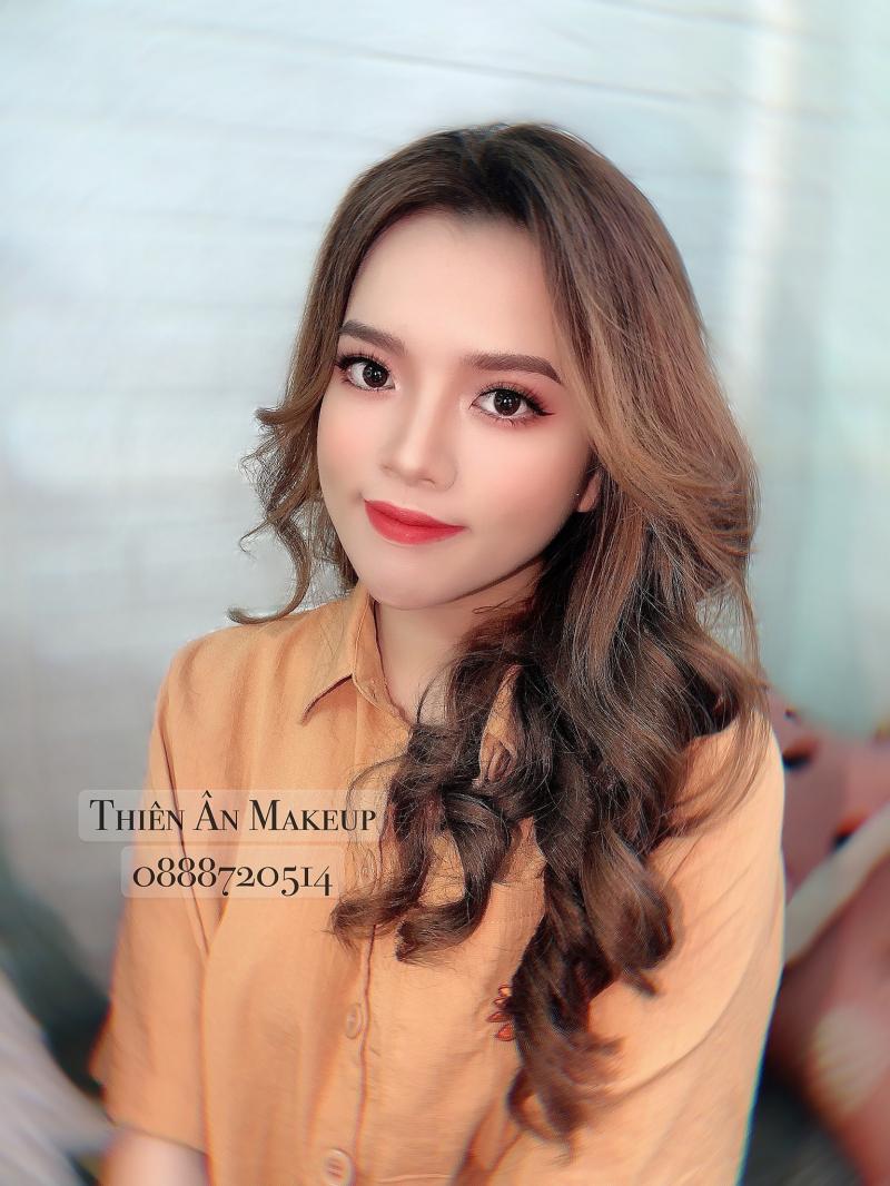 Thiên Ân Makeup