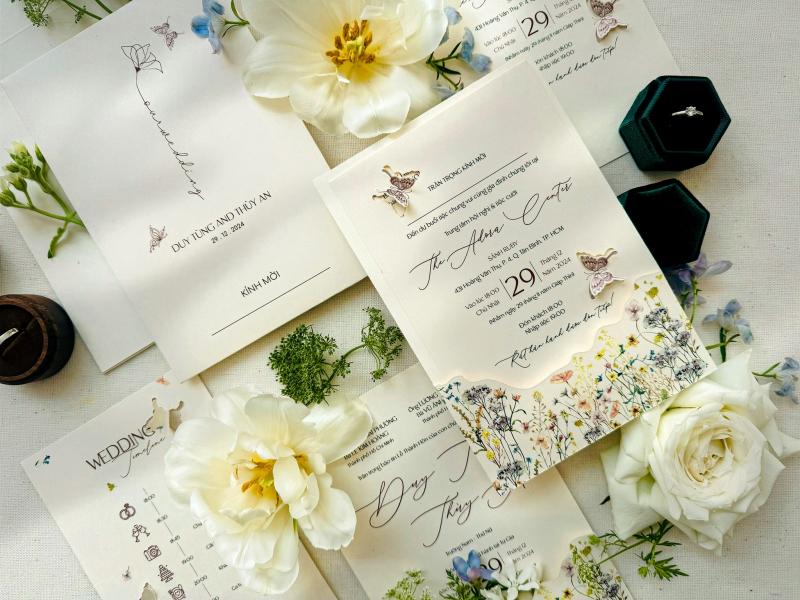 Thiệp Cưới Nhà Pin