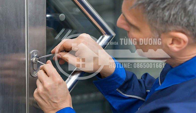 Thợ sửa khóa uy tín Hà Nội – Sửa khóa Tùng Dương