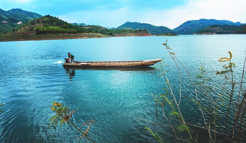 Hồ Tà Đùng có lẽ đẹp nhất từ tháng 9 và kéo dài đến tháng 12