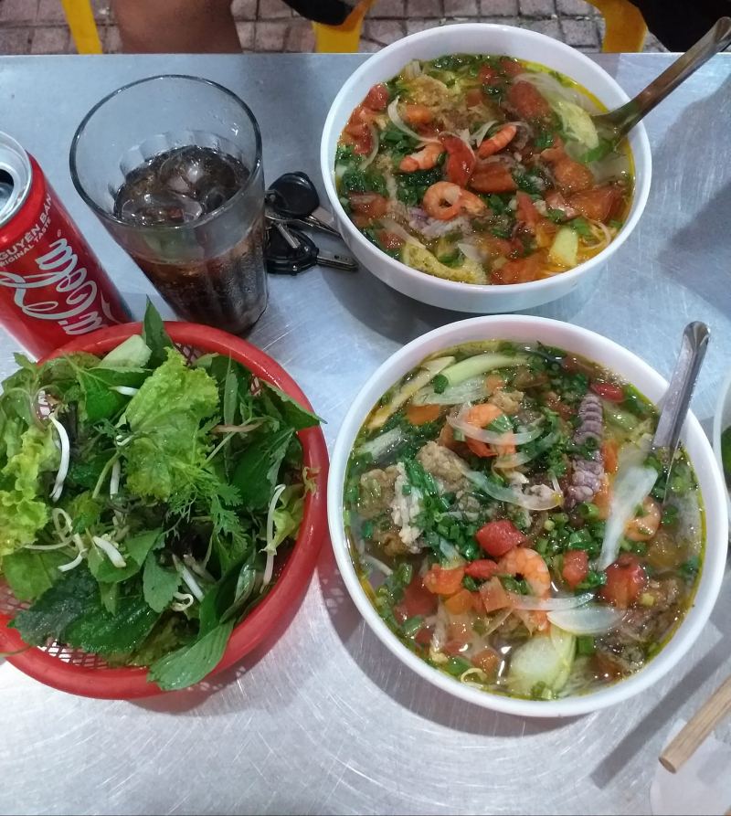 Quán ăn ngon trên đường Dương Khuê, quận Cầu Giấy, Hà Nội