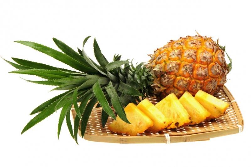 Thơm(dứa) được biết từ lâu là một loại trái cây chứa nhiều đường nhưng một miếng dứa chỉ chứa 82 calo