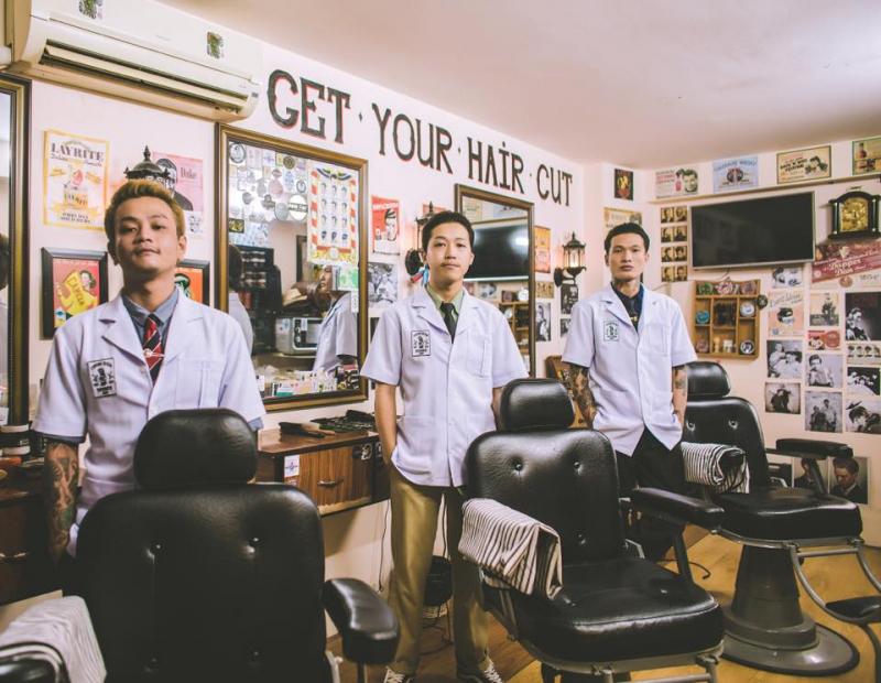 Tiệm cắt tóc nam Vũng Tàu: Bạn đang tìm kiếm tiệm cắt tóc nam đẳng cấp tại Vũng Tàu? Hãy tới tiệm cắt tóc nam tại Vũng Tàu của chúng tôi. Chúng tôi cam kết mang đến cho bạn phong cách tóc thật ấn tượng và độc đáo, cùng với dịch vụ chuyên nghiệp và thân thiện nhất.