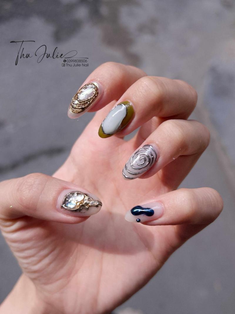Thu Julie_Nail