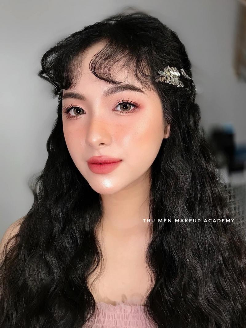 Thu Mến Makeup Academy