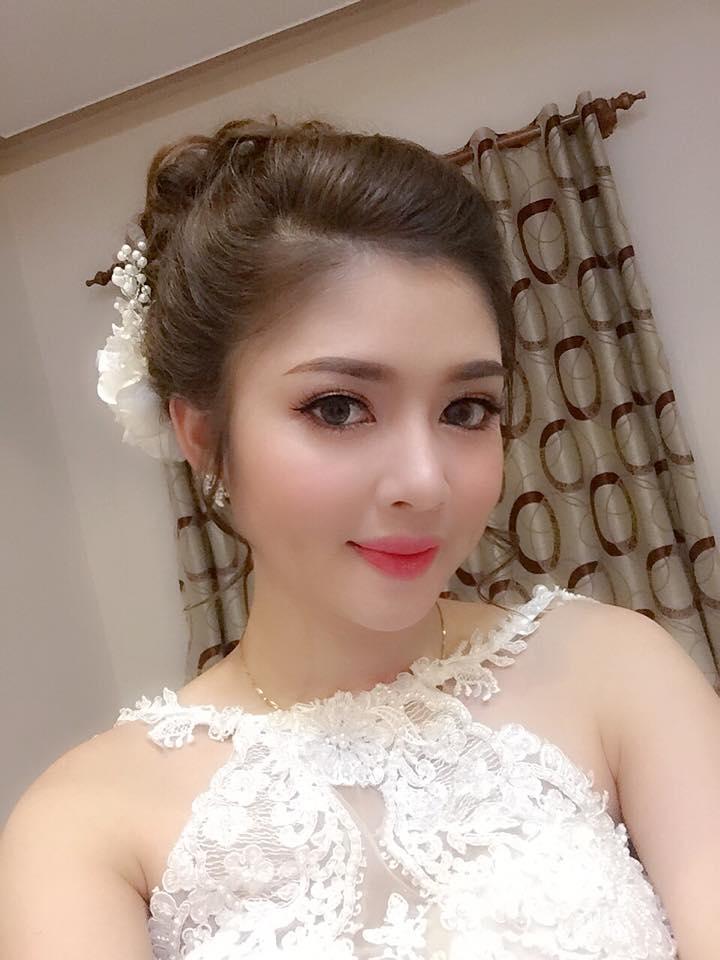 Thư Rosie Make Up Store