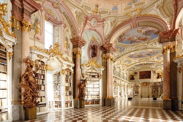 Thư viện Admont với phong cách cổ điển, sang trọng