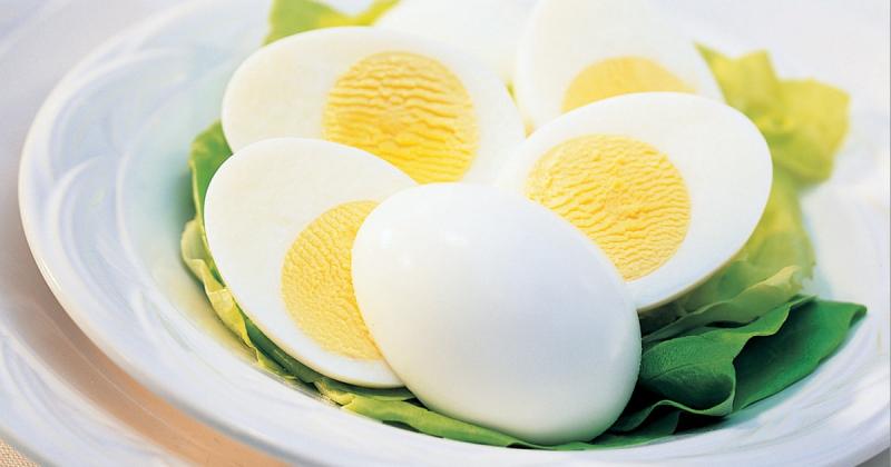Trứng rất giàu protein, trong khi các chứng viêm trong cơ thể lại liên quan đến lượng protein