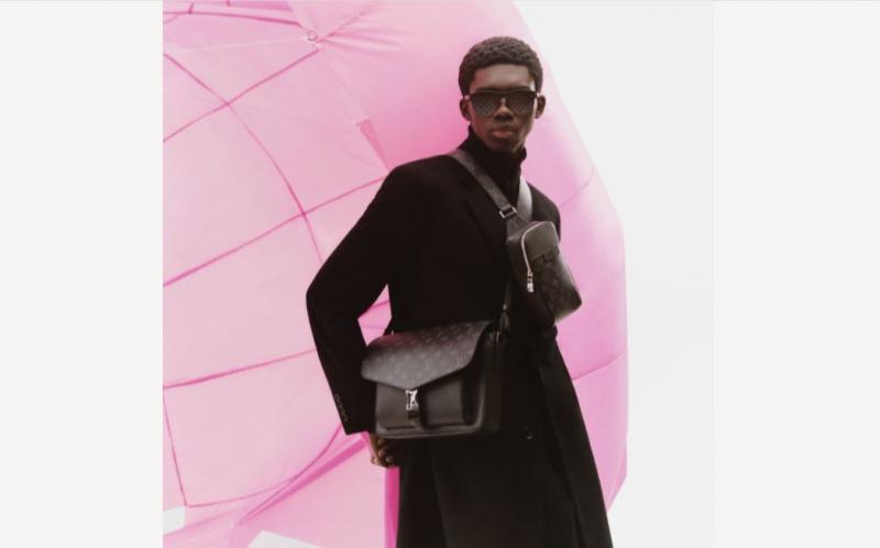 Túi xách nam cao cấp của thương hiệu Louis Vuitton