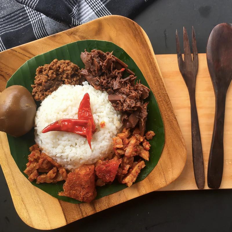 Thưởng thức món Gudeg