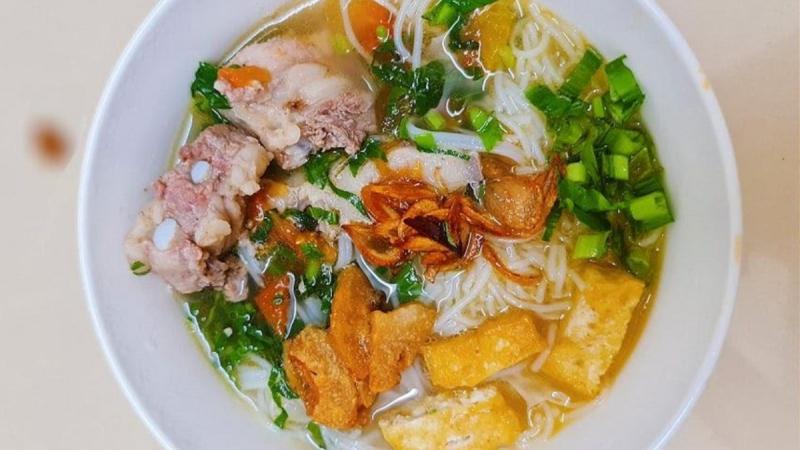 Thủy Bún Sườn Chua