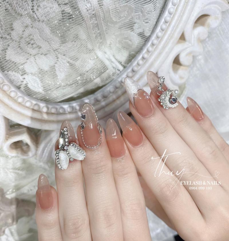 Thuỷ Eyelash & Nails