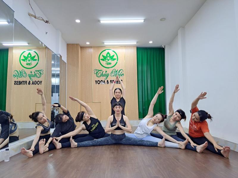 Thủy Mộc Yoga