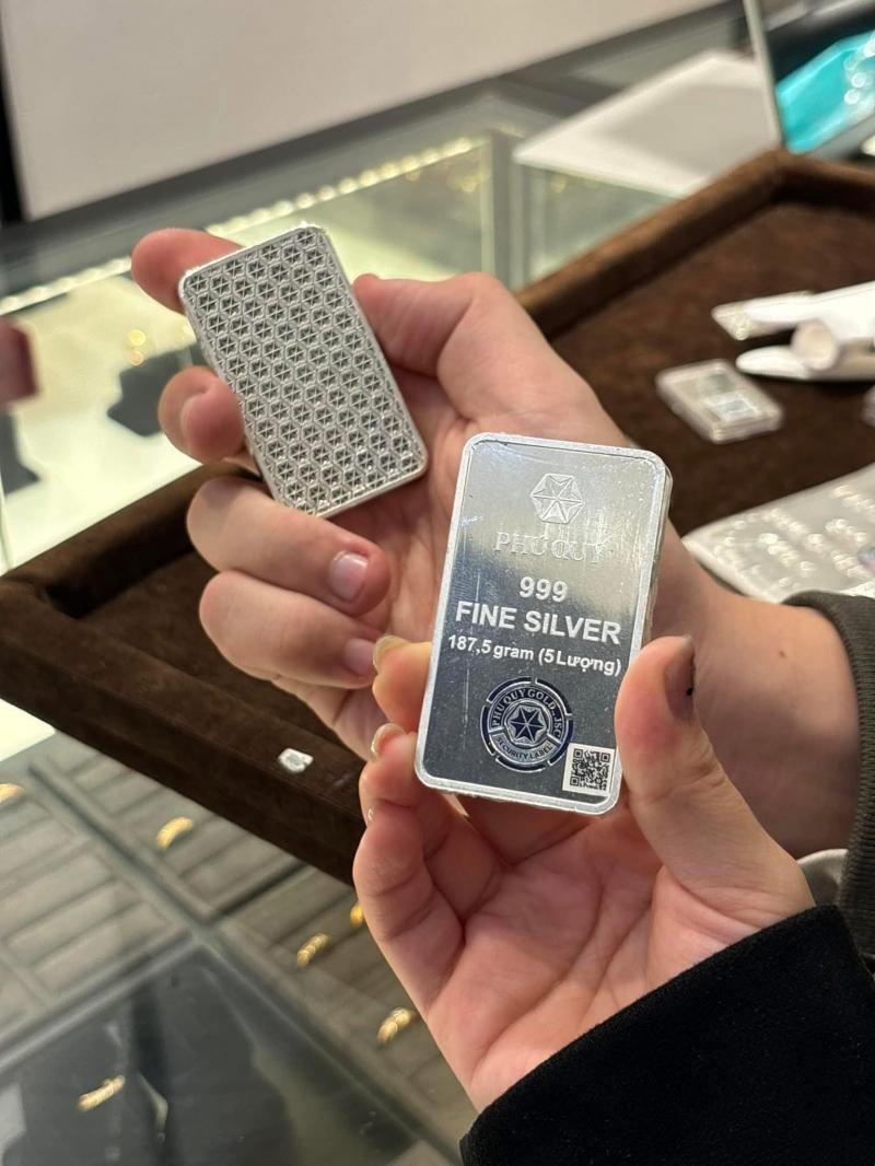 Tiệm bạc Minh Anh