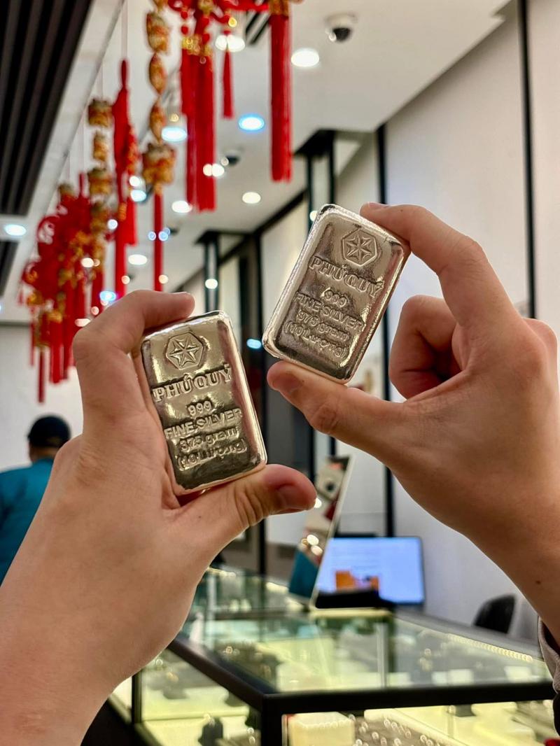 Tiệm bạc Minh Anh