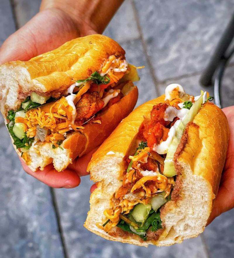 Tiệm Bánh mì & Cafe Xin Chào