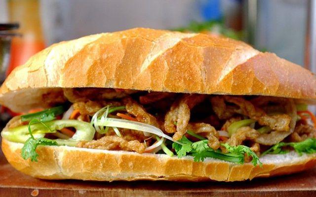 Tiệm Bánh Mì Năm Châu